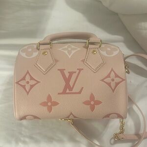 Light pink leather bag
